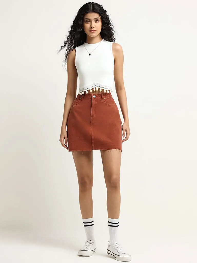 Nuon White Cowry Trim Crop Top