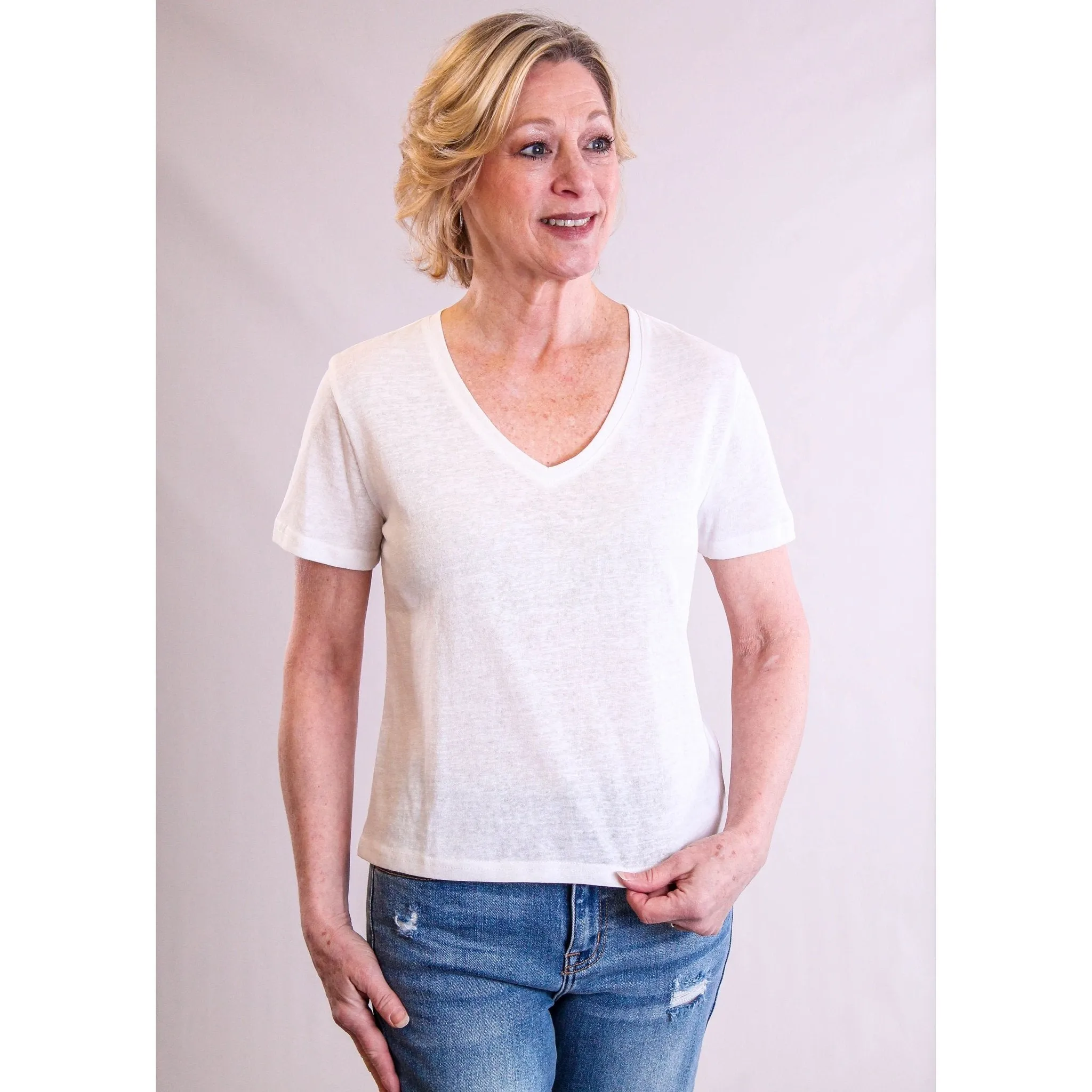 She   Sky Short Sleeve V Neck Cropped Top