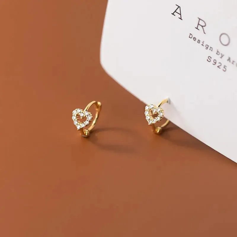 Trendy Cute Sweet Hollow Heart Cz Zircon Hoop Earring Women Classic Shiny Stud Earrings Fashion Small Ear Buckle Female Jewelry