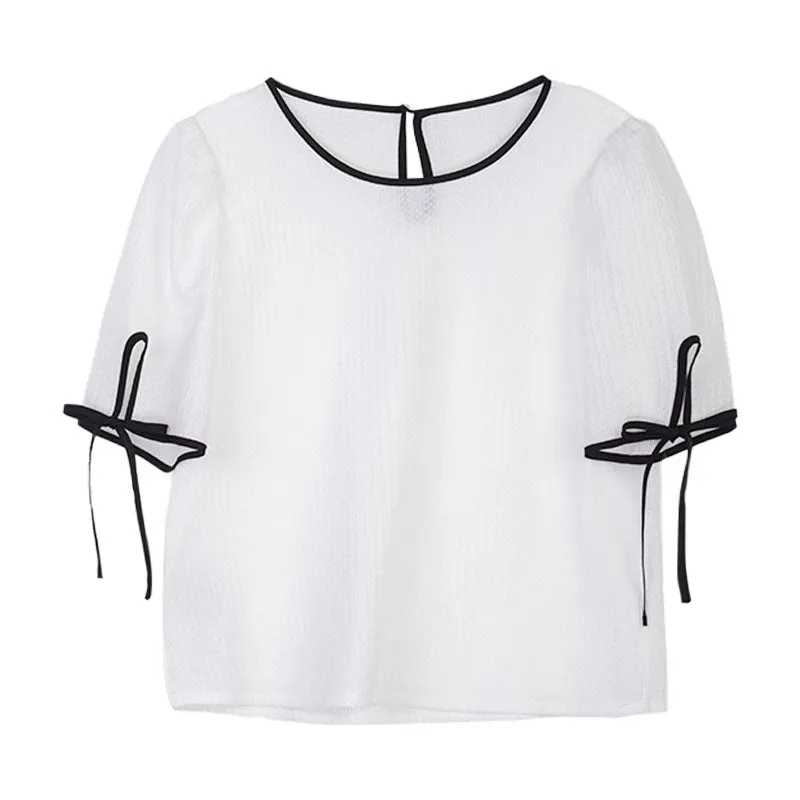 White Circle Collar T-shirt